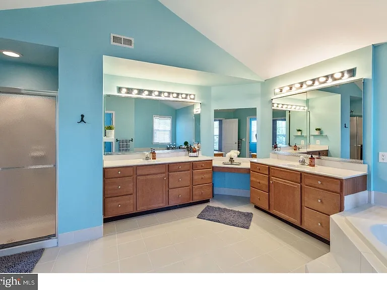 1 Sparrow Ct — Photo 18