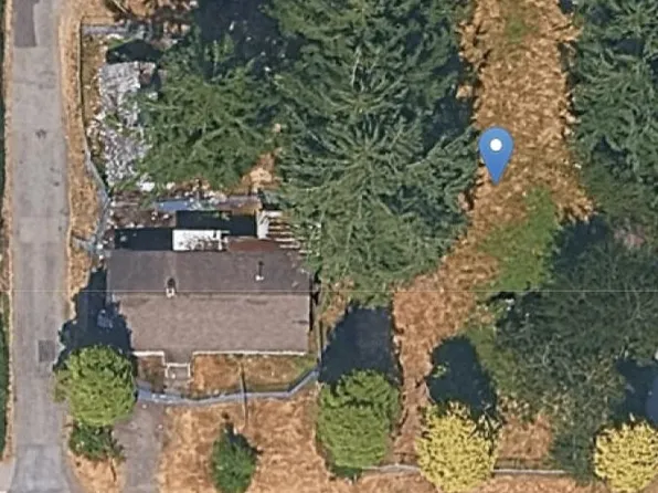 15233 17a Ave, Surrey, BC V4A 1V4