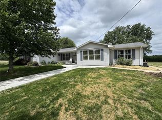 26390 228th St, Gallatin, MO 64640