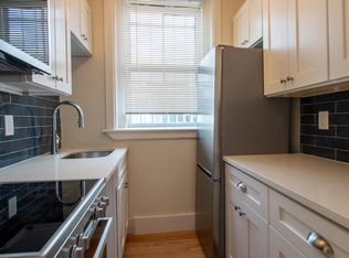 49 Grove St #9, Boston, MA 02114