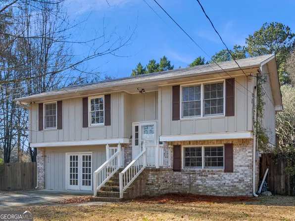 1626 Pinebrook Dr, Griffin, GA 30224