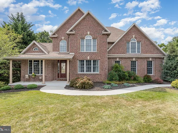 1277 Skyview Ct, Mechanicsburg, PA 17050
