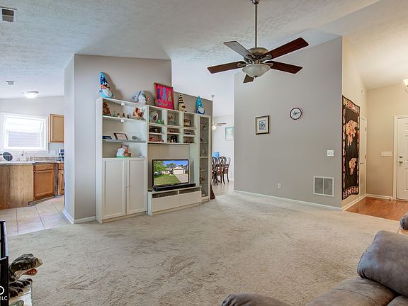 5th image of 1140 Jasmine Dr