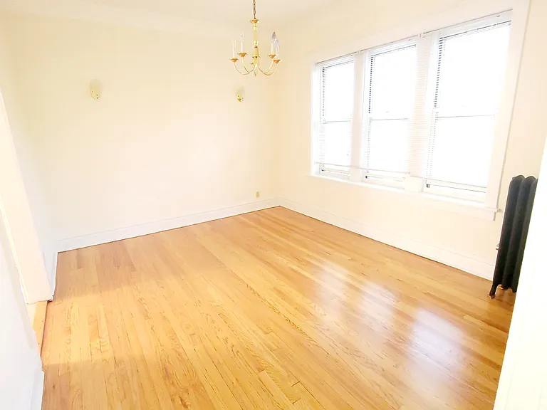 6970 Sheridan — Photo 13