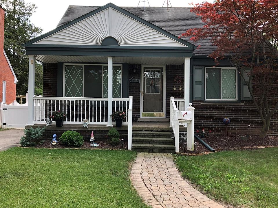 1st image of 25669 Oakland Dr