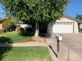 7386 N Thorne Ave, Fresno, CA 93711