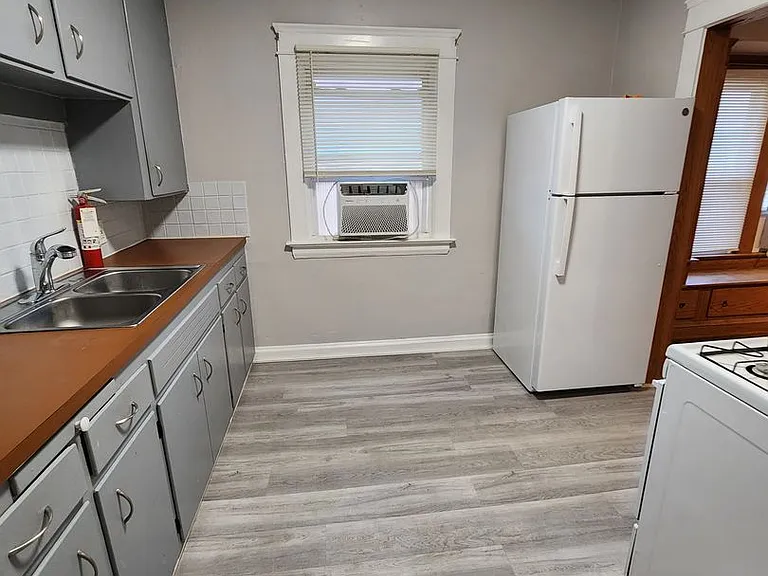 2664 Hampshire Rd — Photo 13
