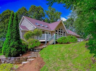 20 Cane Crest Cir, Fairview, NC 28730