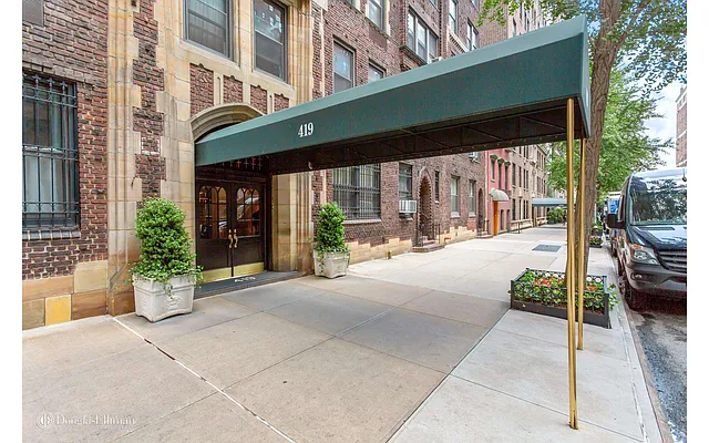 Sold by Douglas Elliman | media 6