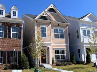 957 Branch Line Ln, Apex, NC 27502