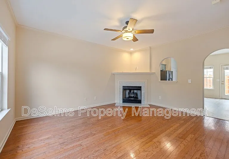 1101 Downs Blvd #G104 — Photo 3