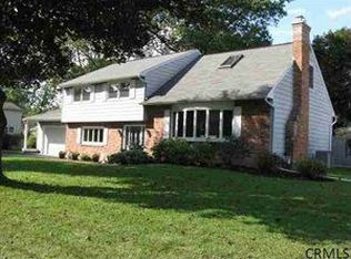 18 Rosemere Rd, Ballston Lake, NY 12019