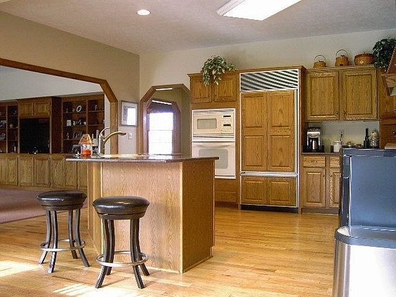 5th image of 1180 Winterberry Ln