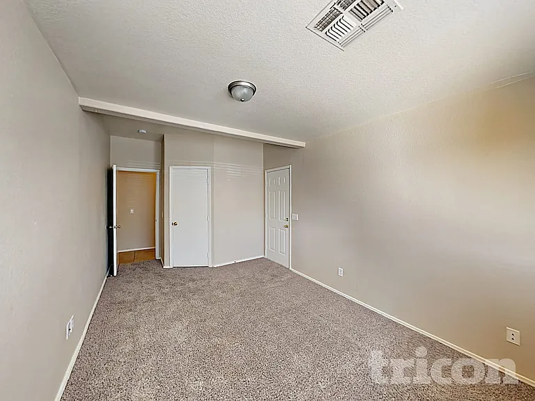 16264 W Lincoln St — Photo 11