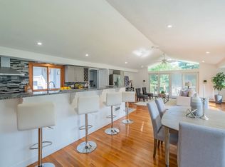 318 Lincoln St, Lexington, MA 02421