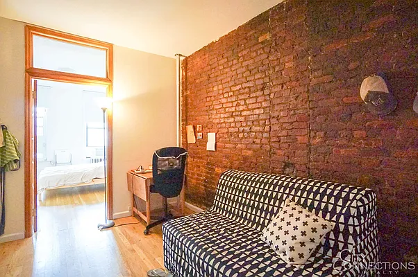 Rented by City Connections Realty | media 21