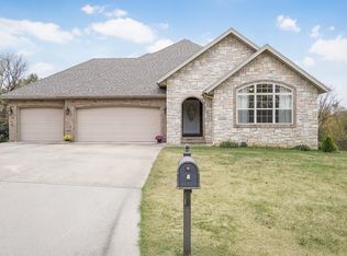 1021 Fox Haven Dr, Mount Vernon, MO 65712