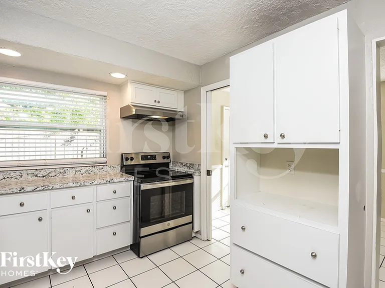 3105 Barna Ave — Photo 7