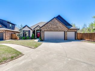 11864 SW 26th Ter, Yukon, OK 73099