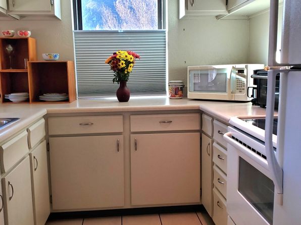 2015 Blake Ave APT 28