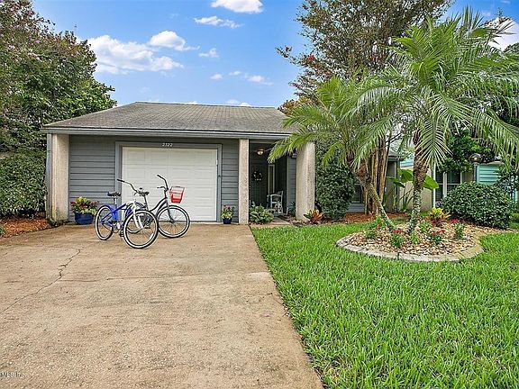 3rd image of 2322 Latrium Cir N