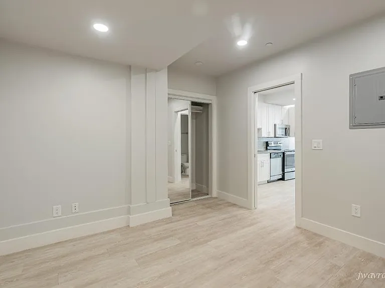 1391 8th Ave #B — Photo 18