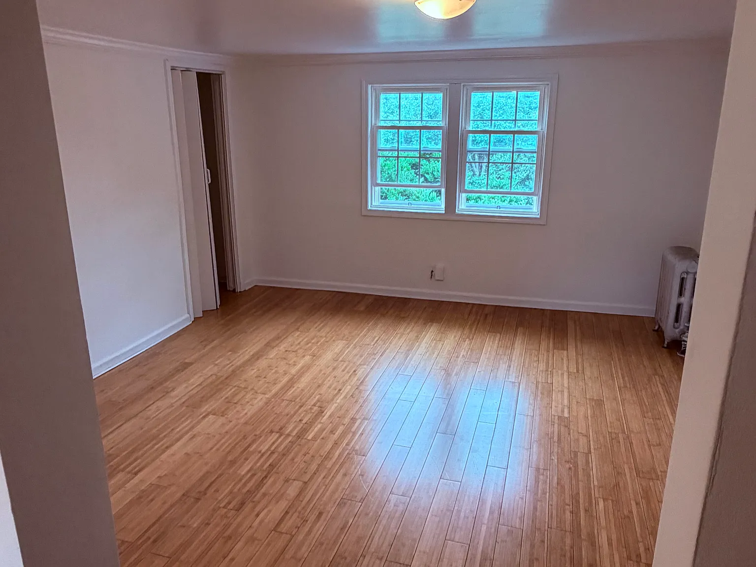 1 bed, 1050 sqft, $1,200 — Photo 3