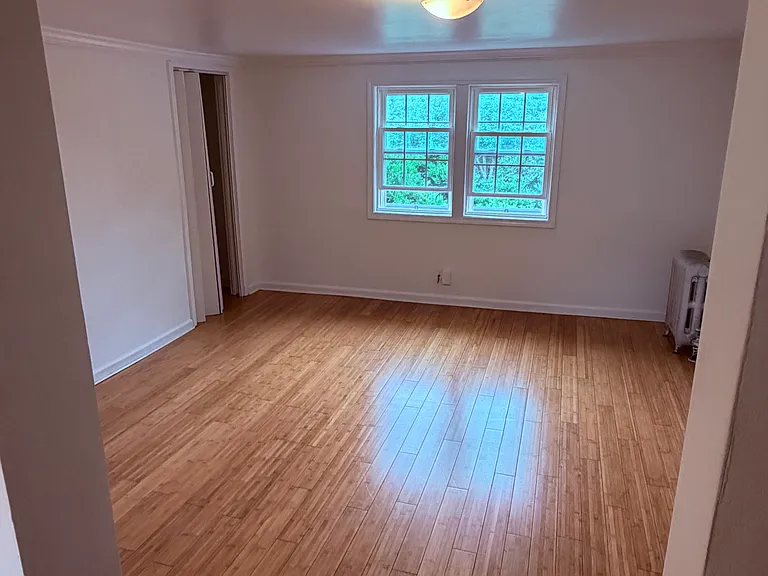 931 James Ave #B — Photo 3