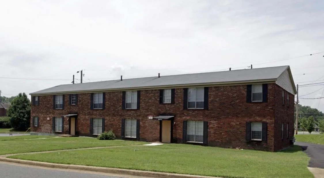 1 bed, 1.0 bath, 600 sqft, $700 — Photo 1