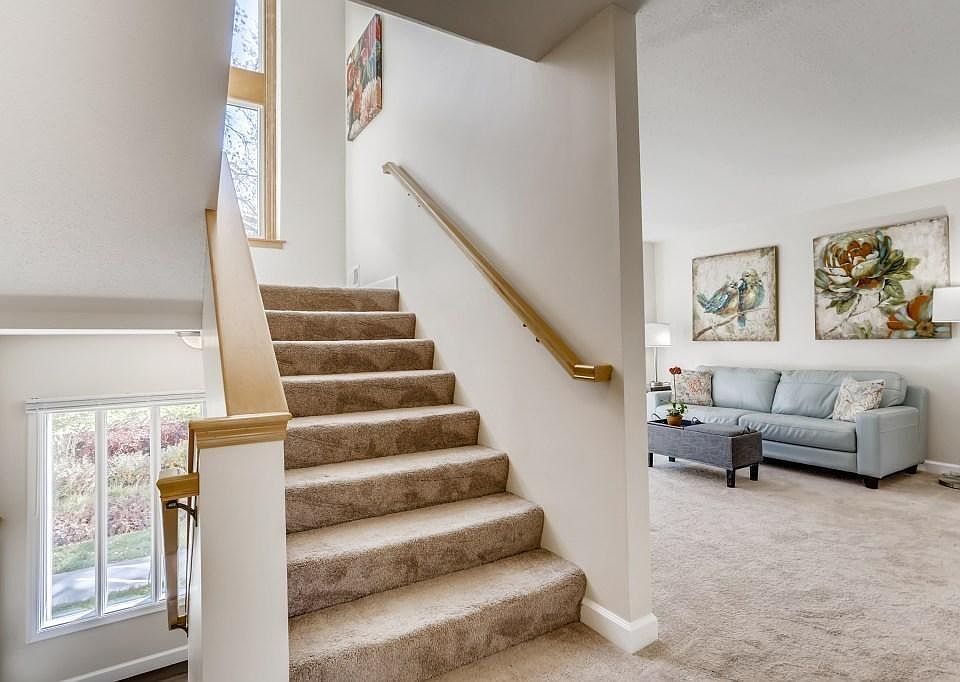 1st image of 408 Pondridge Cir #408