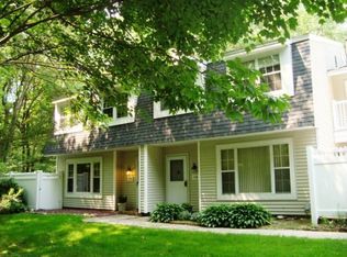 108 Edgebrook Dr, Boylston, MA 01505