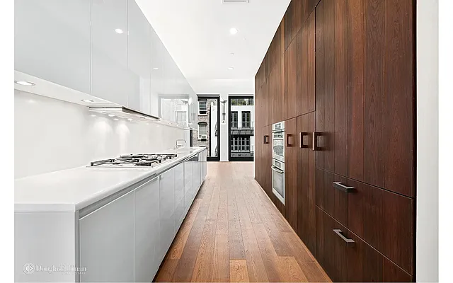 Sold by Douglas Elliman | media 22