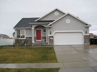 2626 W 1360 N, Clinton, UT 84015
