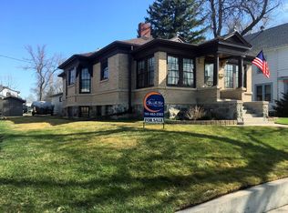 805 5th St NE, Devils Lake, ND 58301