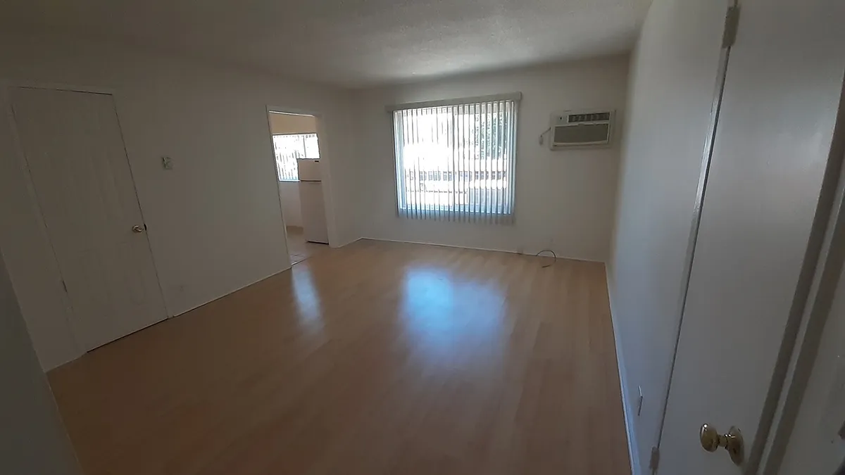 Building Photo - 5929 Laurel Canyon Blvd #16