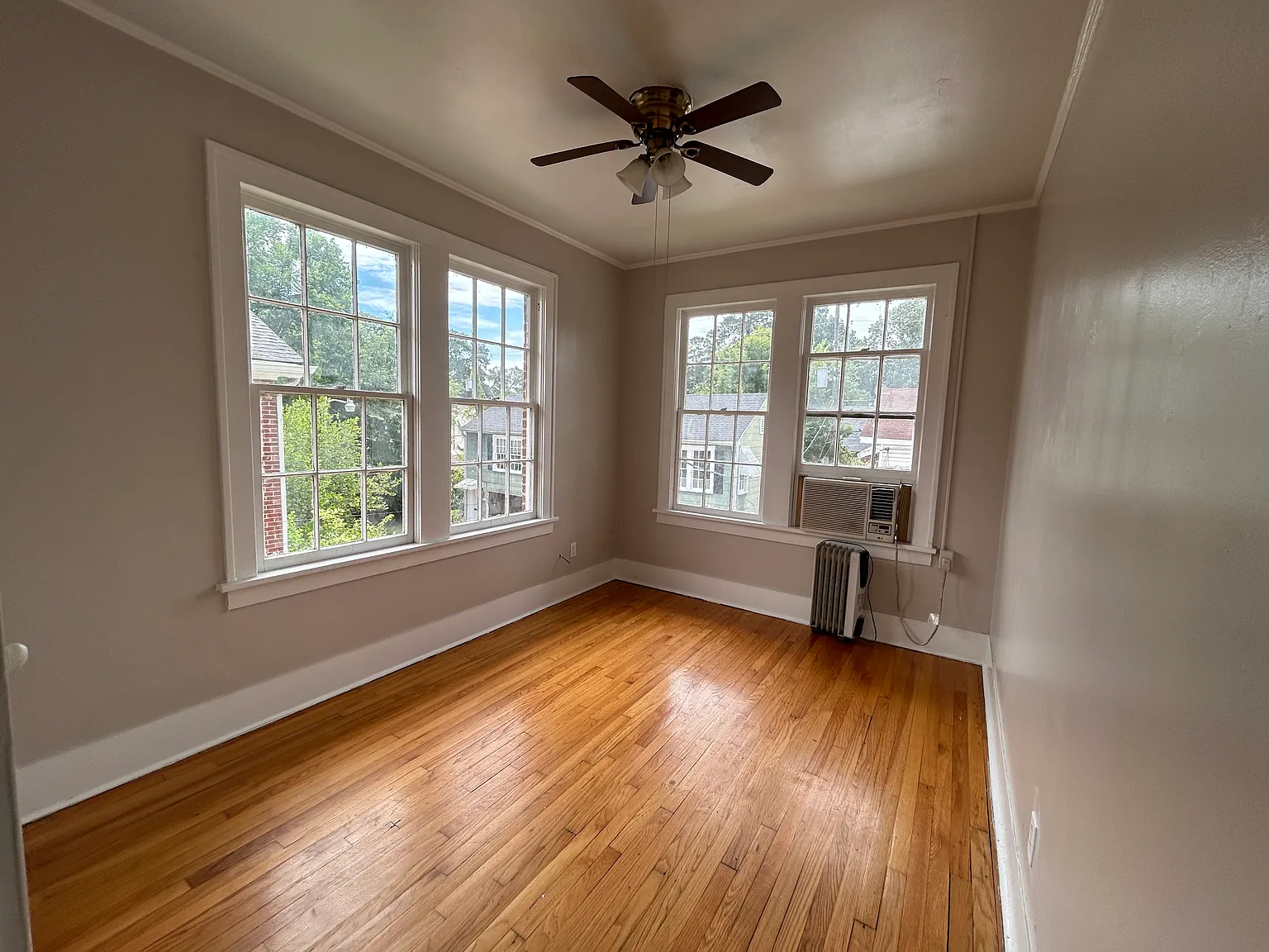 1 bed, 650 sqft, $700 — Photo 4