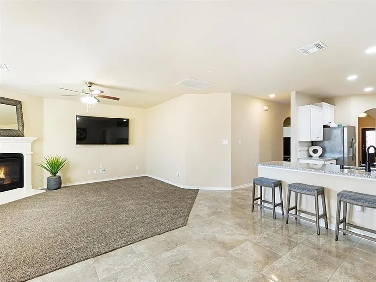 2109 Lake Hawthorne Trl — Photo 14