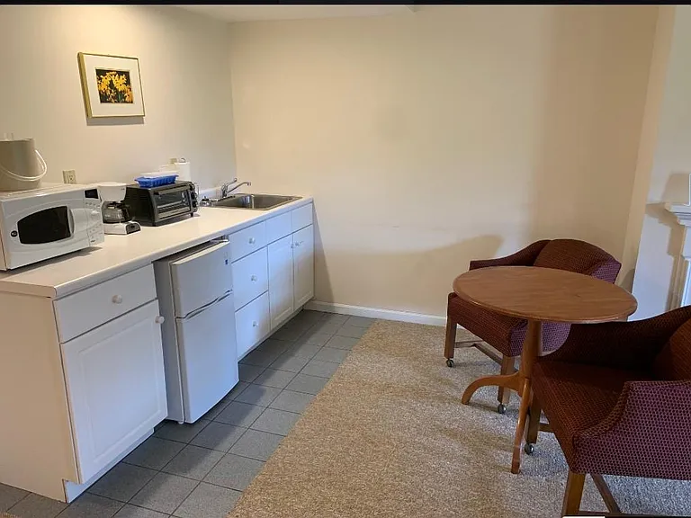 21 Broad St #12 — Photo 1