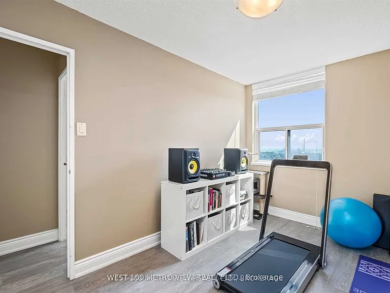 966 Inverhouse Dr #1102 — Photo 16