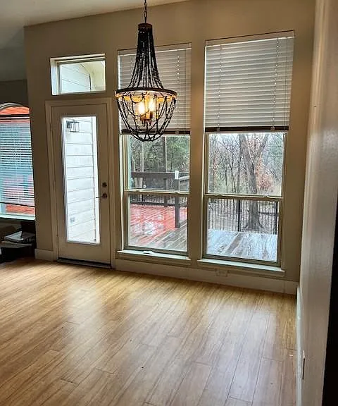 2909 Queen Mary Dr — Photo 13