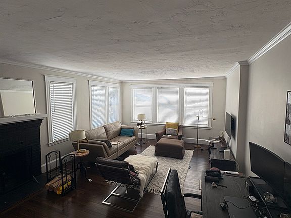 2nd image of 24-26 Warren Ave #1
