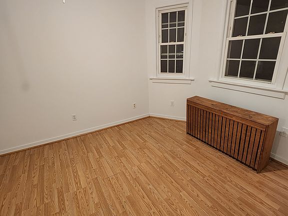 5th image of 225 S 1st Ave #3