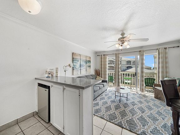 6300 Seawall Blvd UNIT 3221, Galveston, TX 77551 | MLS #66275408 | Zillow