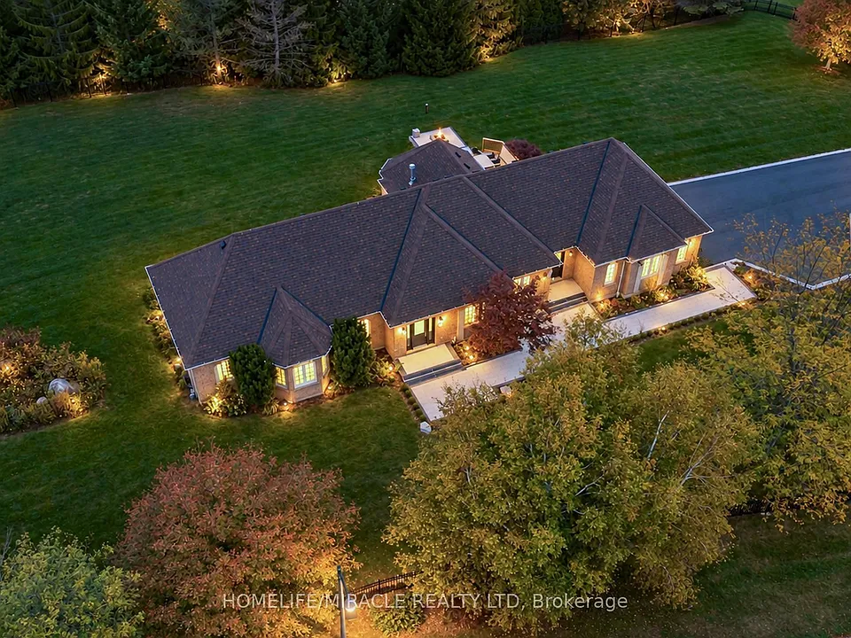 11045 Inglis Dr