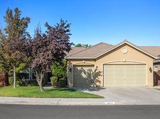 6861 N Cresta Ave, Fresno, CA
