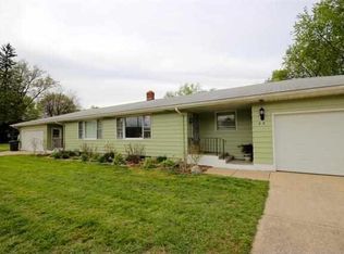 2 Sunrise Dr, Elkhart, IN 46517