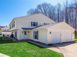 10055 Independence Dr #9B, North Royalton, OH