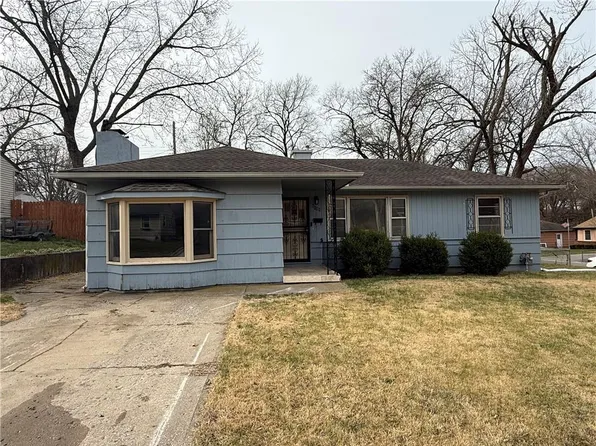 6155 Nogard Ave, Kansas City, KS 66104