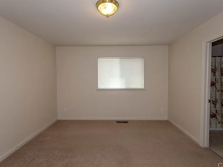274 Pyramid Ave — Photo 15