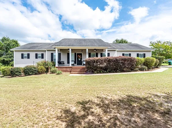 129 Birchwood Dr, Leesburg, GA 31763